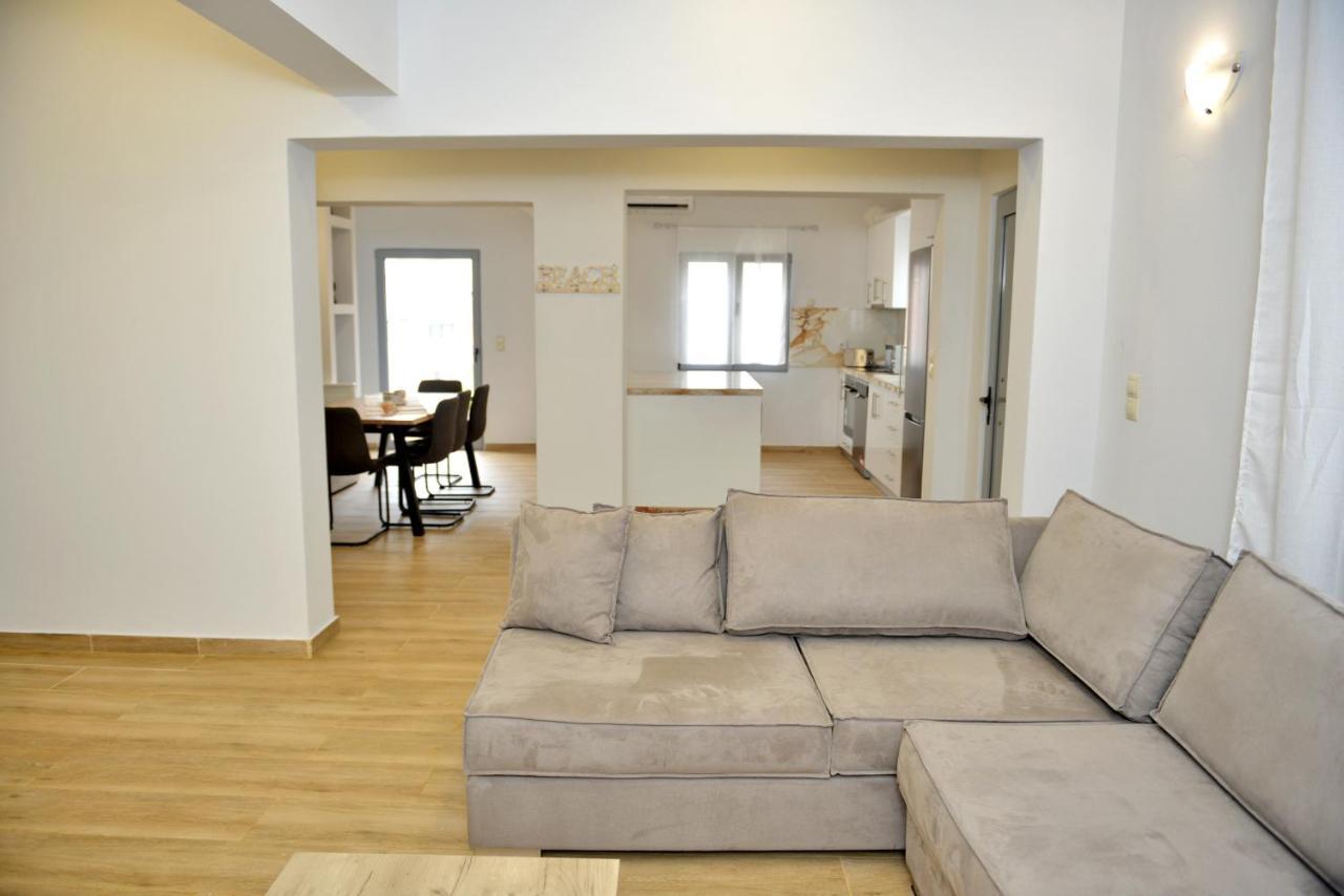 Exquisite 4-Bedroom Prestige Apartment Rhodes City Exterior photo