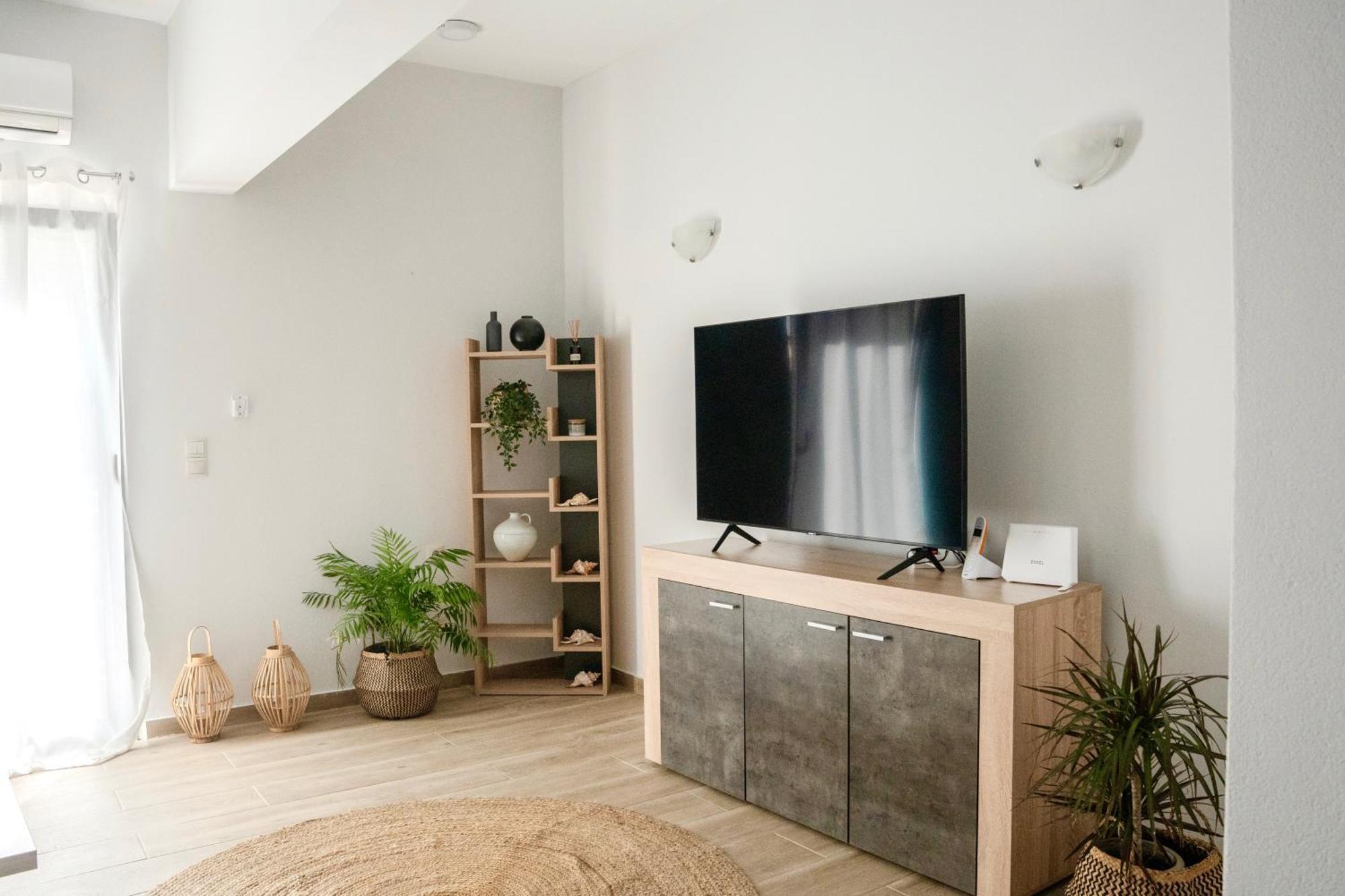 Exquisite 4-Bedroom Prestige Apartment Rhodes City Exterior photo