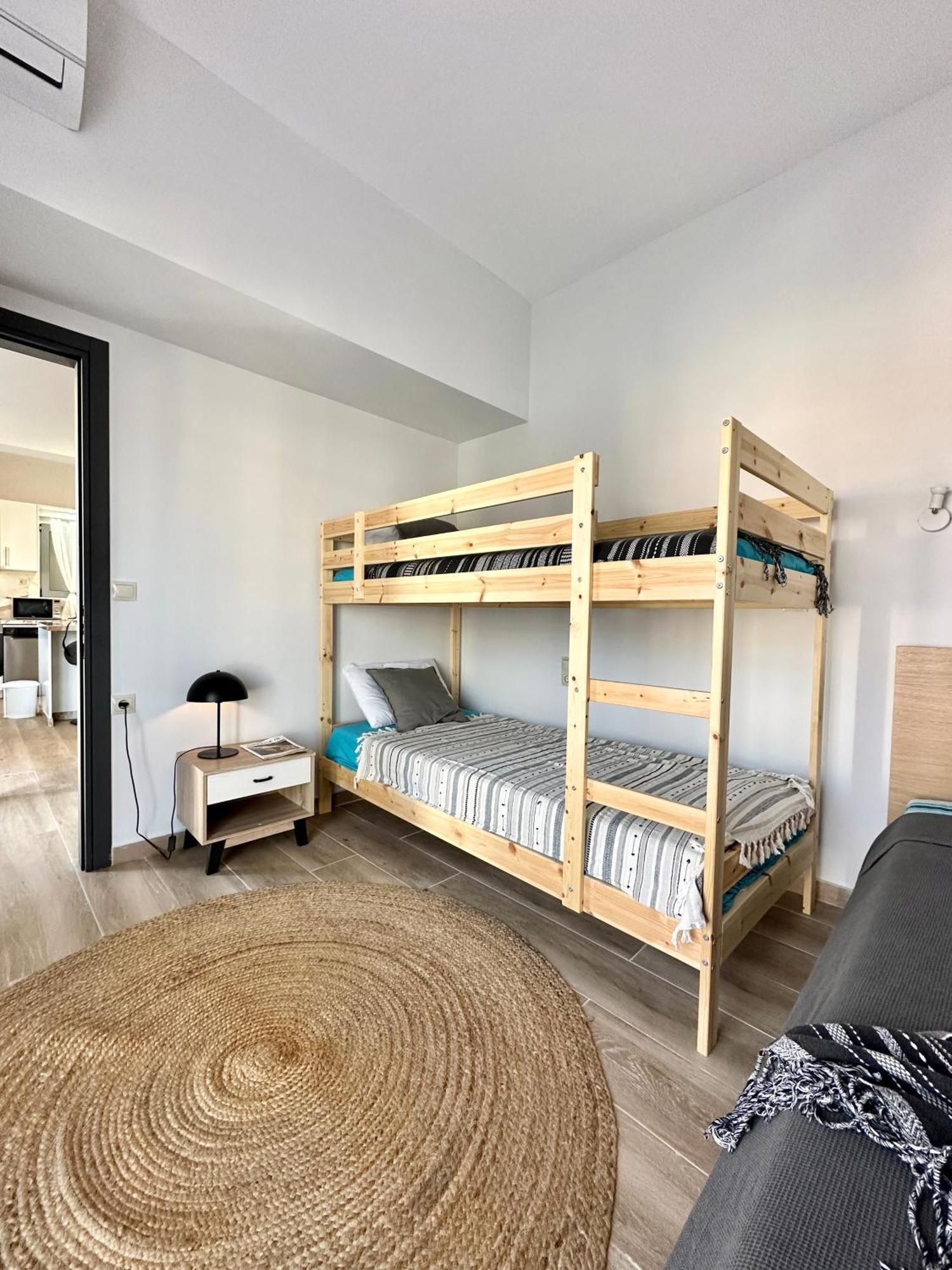 Exquisite 4-Bedroom Prestige Apartment Rhodes City Exterior photo